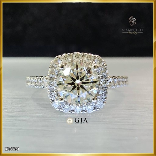 แหวนหมั้นเพชรแท้เม็ดกลาง 0.70 ใบเซอร์GIA  RI04490