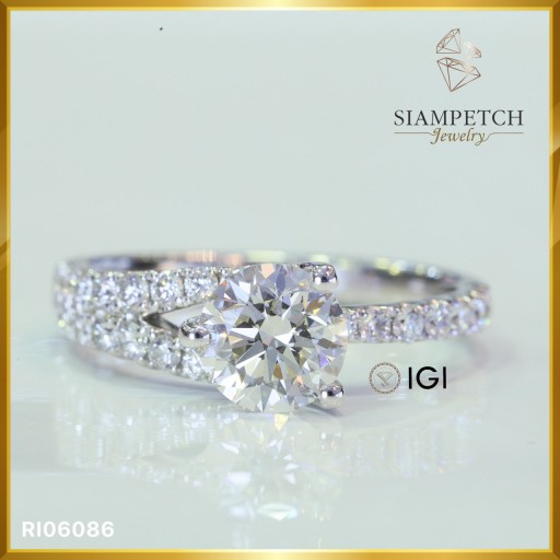 แหวนหมั้นเพชร 1.06 กะรัต สี 93 Triple Excellent รับรองสถาบัน IGI RI06086 แหวนหมั้นเพชร 1.06 กะรัต สี 93 Triple Excellent รับรองสถาบัน IGI RI06086