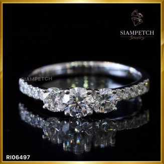 แหวนเพชรแถว 0.64 กะรัต สี97 ตัวเรือน white gold 18K ฝังเพชรสี 100 RI06497