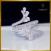 แหวนเพชรไข้ว mix shape สี 100 หน้ากว้าง ตัวเรือน white gold 18k ฝังเพชรสี 100 RI06525 แหวนเพชรไข้ว mix shape สี 100 หน้ากว้าง ตัวเรือน white gold 18k ฝังเพชรสี 100 RI06525