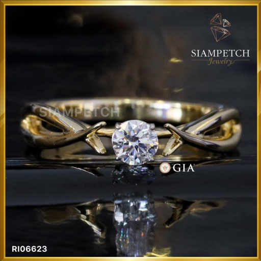 แหวนหมั้นเพชรแท้ 0.30 กะรัต สี 100 รับรองสถาบัน GIA RI06623