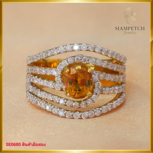 แหวนเพชรแท้ สี100 ประดับ บุษราคัมรูปไข่ SE0680