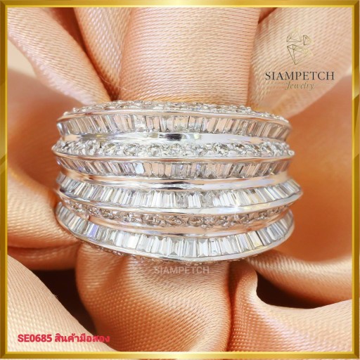 แหวนเพชรสี99 ดีไซน์ทรงหน้ากว้าง บนตัวเรือนทอง18K SE0685