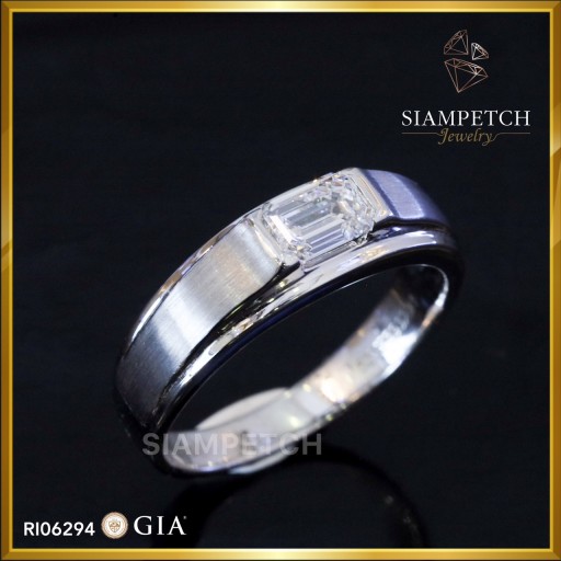 แหวนเพชรชาย Emerald Cut 0.75 กะรัต สี 100 VVS2 2Excellent ใบเซอร์ GIA RI06294
