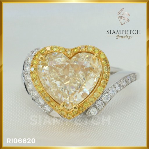 แหวนเพชร Heart Shape 3.01 กะรัต Yellow Fancy RI06620