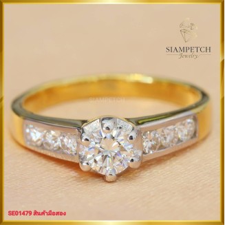 แหวนเพชร เม็ดเดี่ยว สุดเรียบ ฝังบนตัวเรือน ทอง 18K SE01479