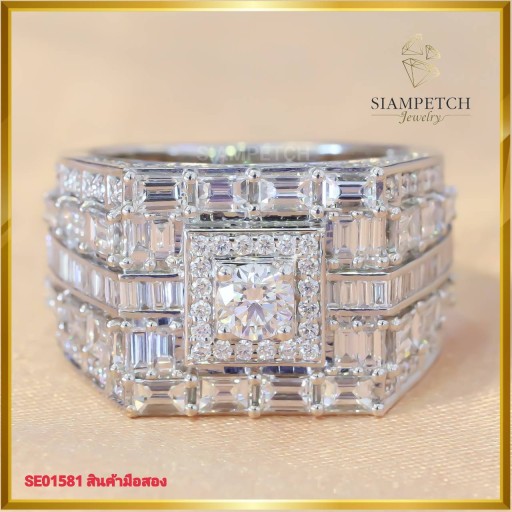 แหวนชายเพชรแท้ สี100 ทรงหน้ากว้าง บนตัวเรือนทองคำขาว 18K SE01581