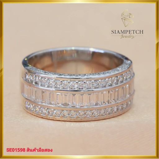 แหวนเพชรแถว สี100 สุดเก๋ ฝังบนตัวเรือน ทองคำขาว 18K SE01598