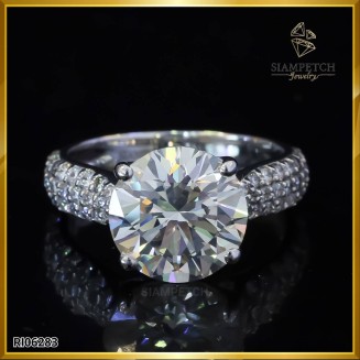 แหวนเพชรแท้ เม็ดยอด 5.02 กะรัต ฝังบนตัวเรือนทองคำขาว 18K RI06283