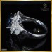 แหวนไพลินมาดากัสการ์ ล้อมเพชรแท้ สี100  ตัวเรือนทองคำขาว 18K RI06661