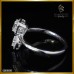 แหวนเพชรแท้ เพชรเอมเมอรัลคัท ล้อมเพชร สี98 ตัวเรือนทองคำขาว 18K RI06662