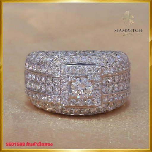 แหวนเพชร สี100 ทรงหน้ากว้าง บนตัวเรือนทองคำขาว 18K SE01588