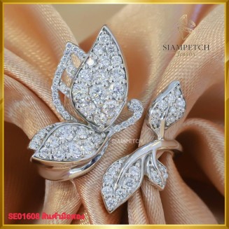 แหวนเพชรแท้ ดีไซน์ทรงหน้ากว้าง สุดเก๋ ฝังตัวเรือนทองคำขาว 18K SE01608