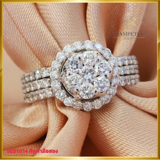 แหวนเพชแท้ สไตล์เพชรประกบสี99 ที่ฝังบนตัวเรือนทองคำขาว 18K SE01614