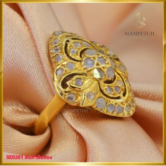 แหวนเพชรซีก ฝังบนตัวเรือนทอง18K SE0261