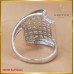 แหวนเพชแท้ สี94 เพชรแถว ทรงหน้ากว้าง ฝังบนตัวเรือนทองคำขาว18K SE0269