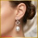 ต่างหูมุกสีขาว ประดับเพชรแท้ ดีไซน์ระย้าสุดเก๋ ตัวเรือนทองคำขาว 18K SE0645