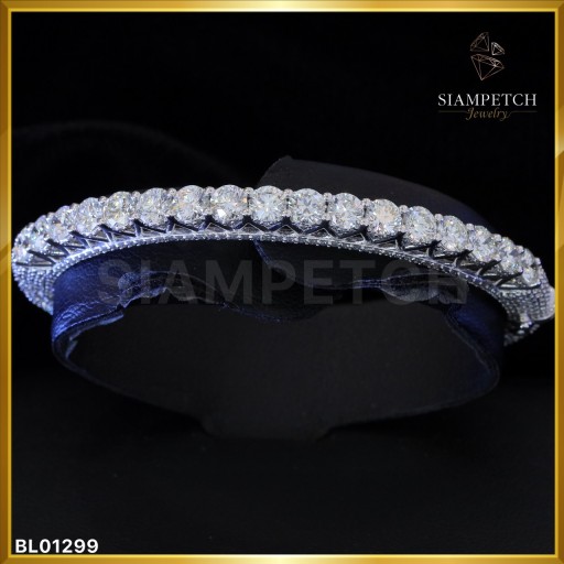 กำไลเพชรแถว 8.30 กะรัต สี 100 ตัวเรือน white gold 18k BL01299
