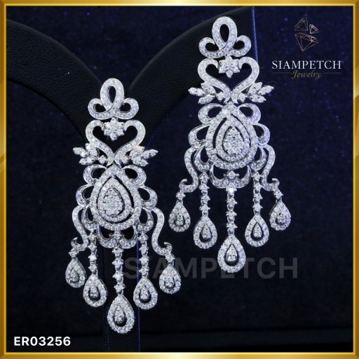 ต่างหูเพชรแท้ทรง Chandelier 4.50 กะรัต สี 100 ER03256 ต่างหูเพชรแท้ทรง Chandelier 4.50 กะรัต สี 100 ER03256