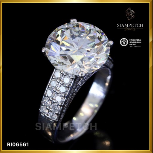 แหวนหมั้นเพชรเม็ดโต 8.16 กะรัต สี 94 สะอาดมาก VVS2 3Excellent ใบเซอร์สถาบัน IGI RI06561 แหวนหมั้นเพชรเม็ดโต 8.16 กะรัต สี 94 สะอาดมาก VVS2 3Excellent ใบเซอร์สถาบัน IGI RI06561